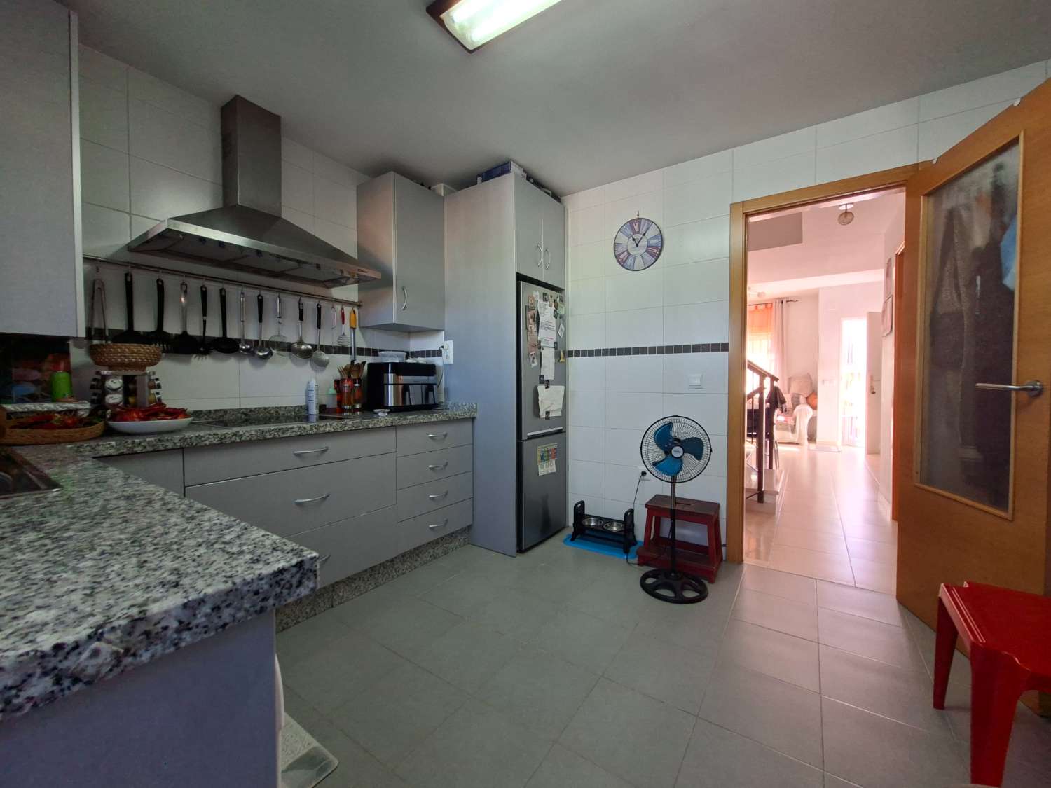 منزل للبيع في Almayate