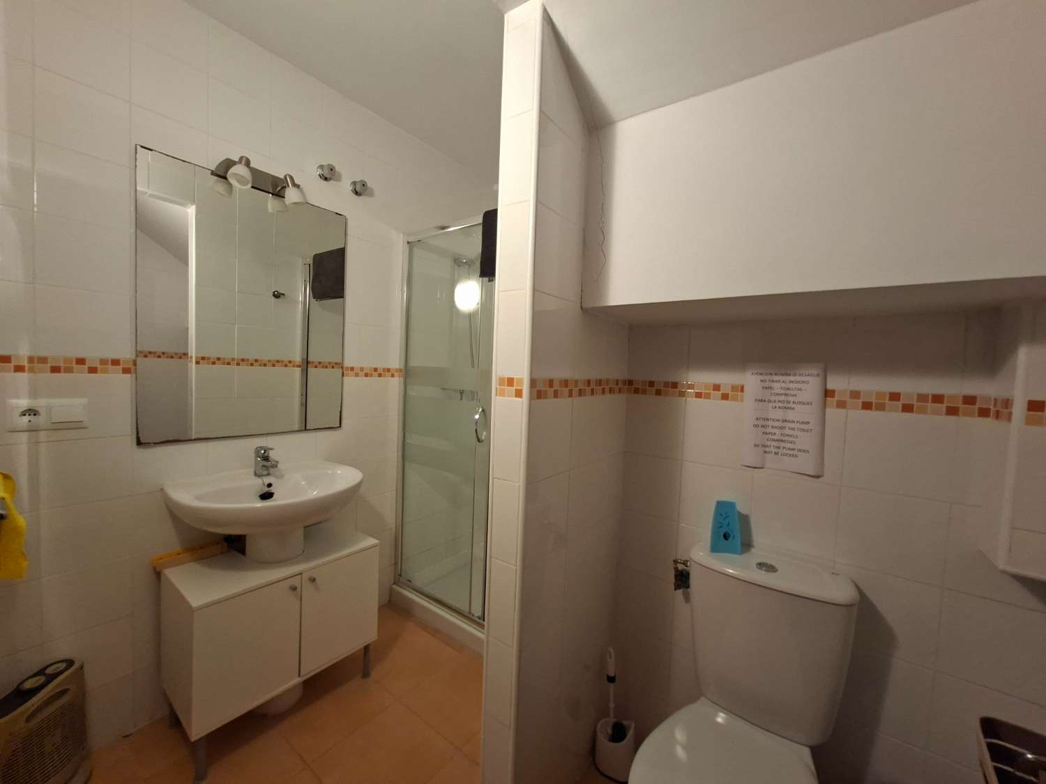 منزل للبيع في Almayate