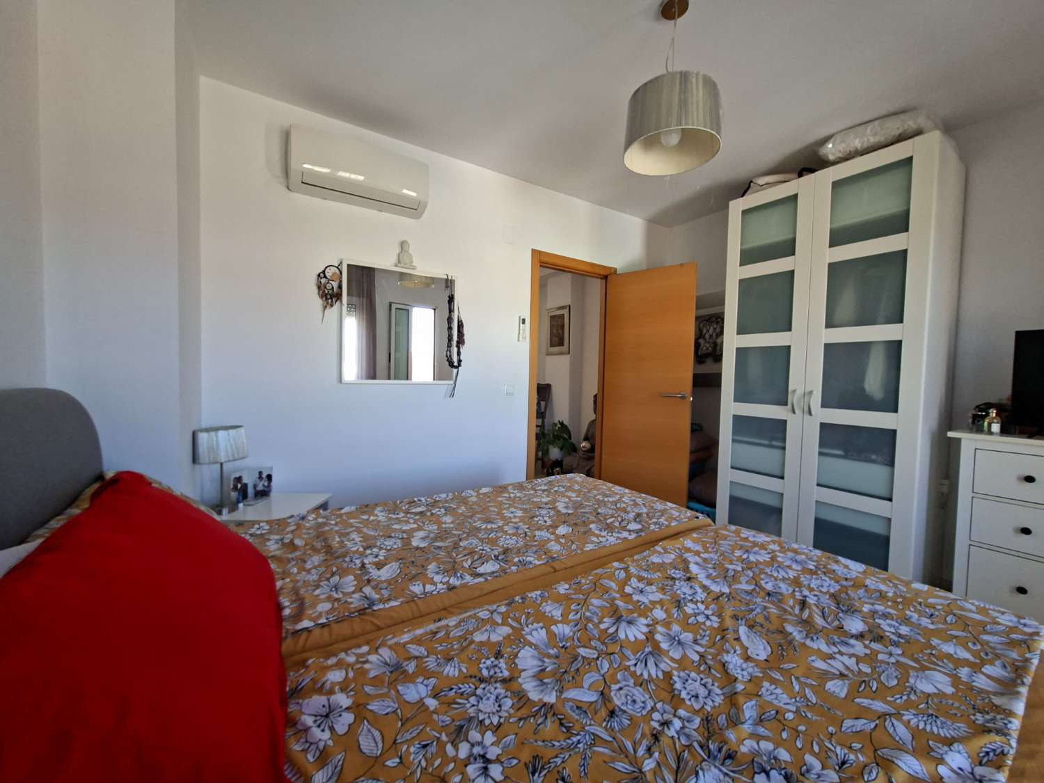 منزل للبيع في Almayate