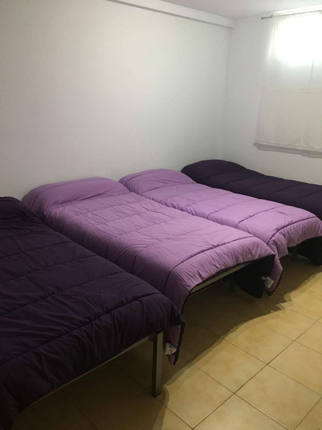 منزل للبيع في Almayate