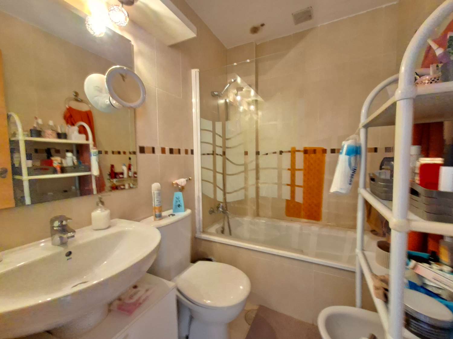 منزل للبيع في Almayate