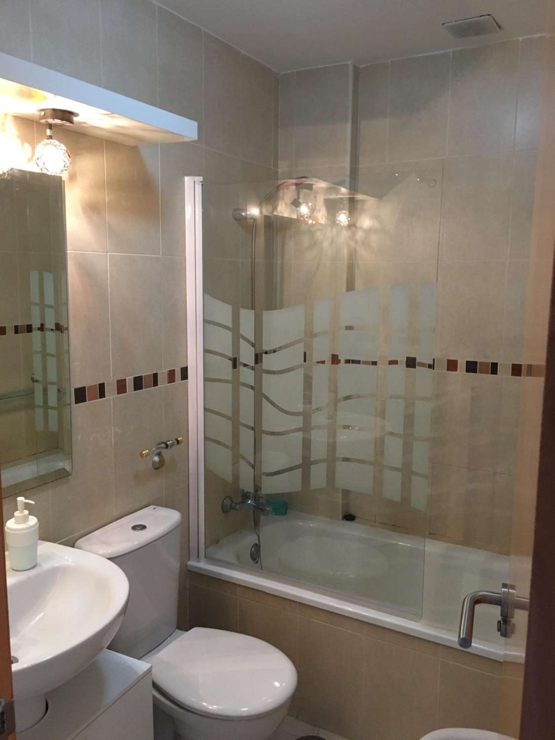 منزل للبيع في Almayate