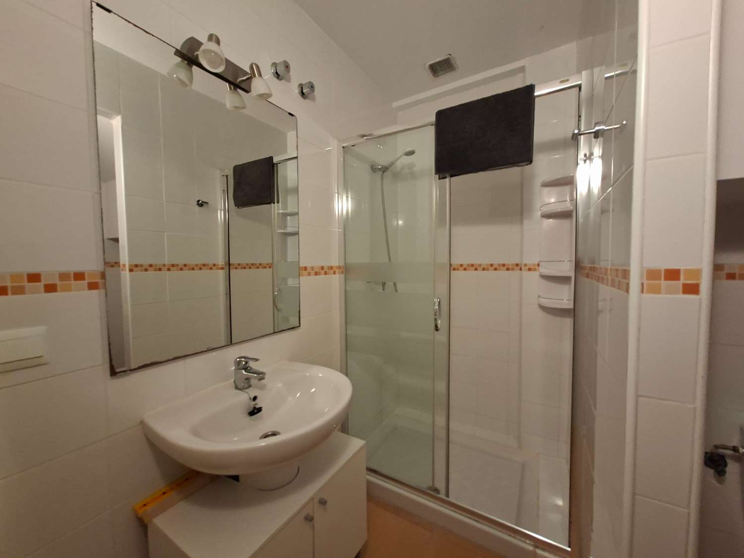 منزل للبيع في Almayate