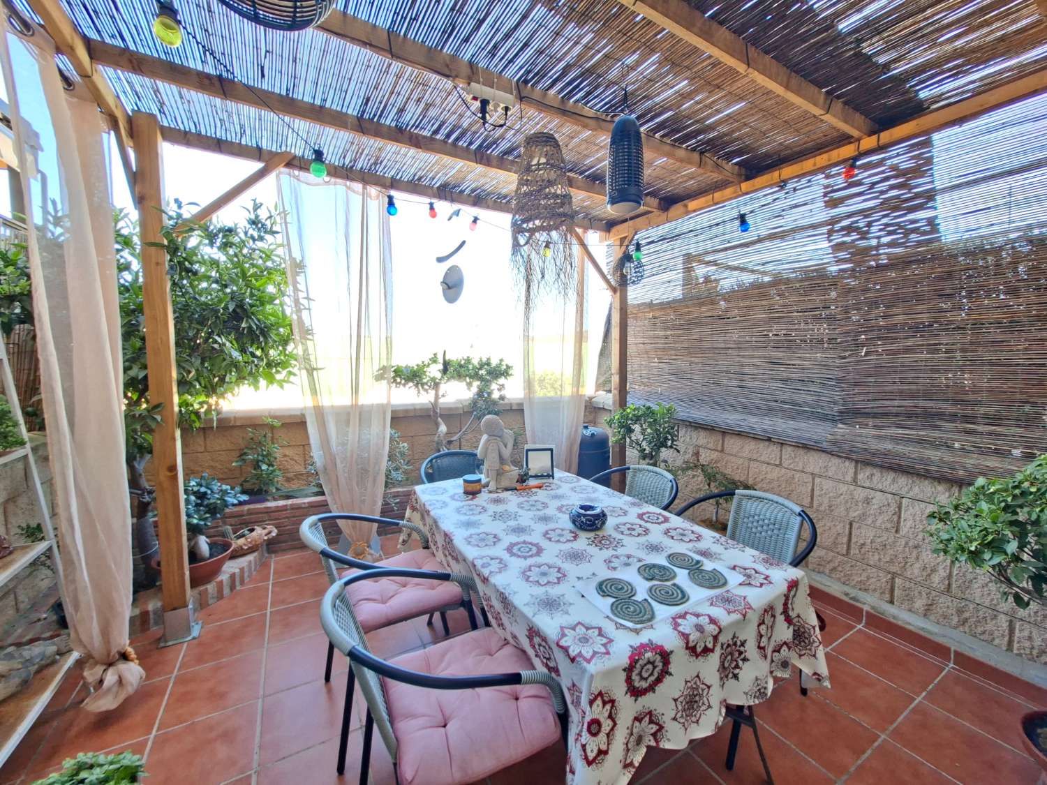 منزل للبيع في Almayate