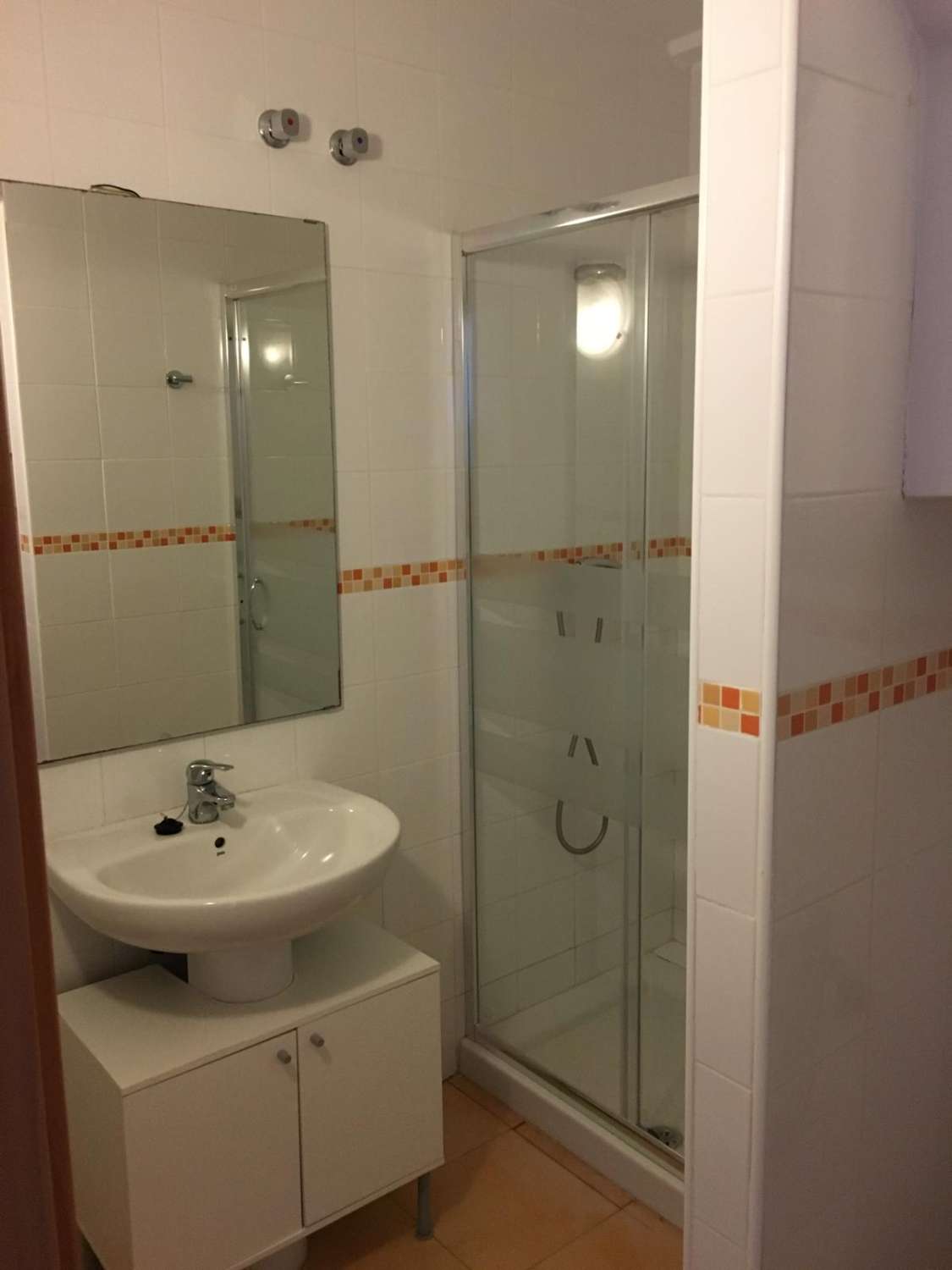 منزل للبيع في Almayate