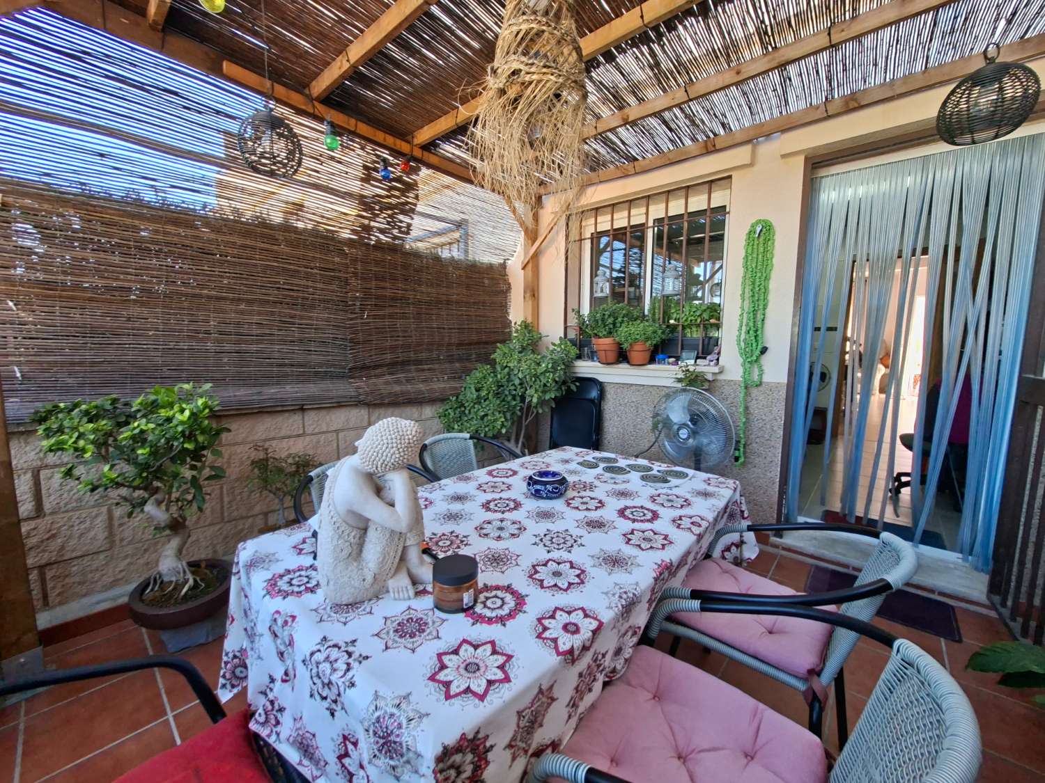 منزل للبيع في Almayate