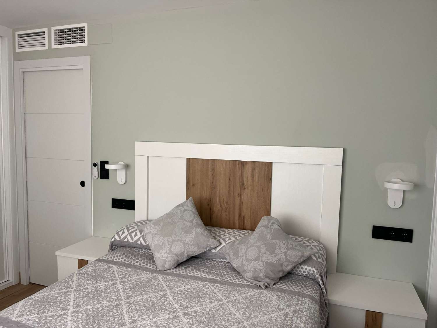 Wohnung mit 3 Schlafzimmern und 2 Badezimmern an der Plaza de Axarquía in Torre del Mar