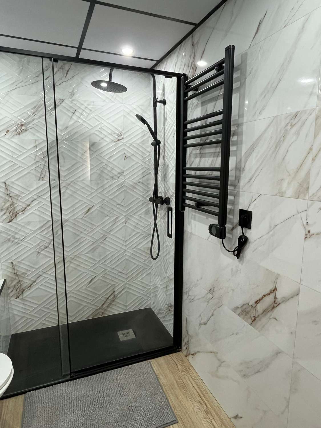 Wohnung mit 3 Schlafzimmern und 2 Badezimmern an der Plaza de Axarquía in Torre del Mar