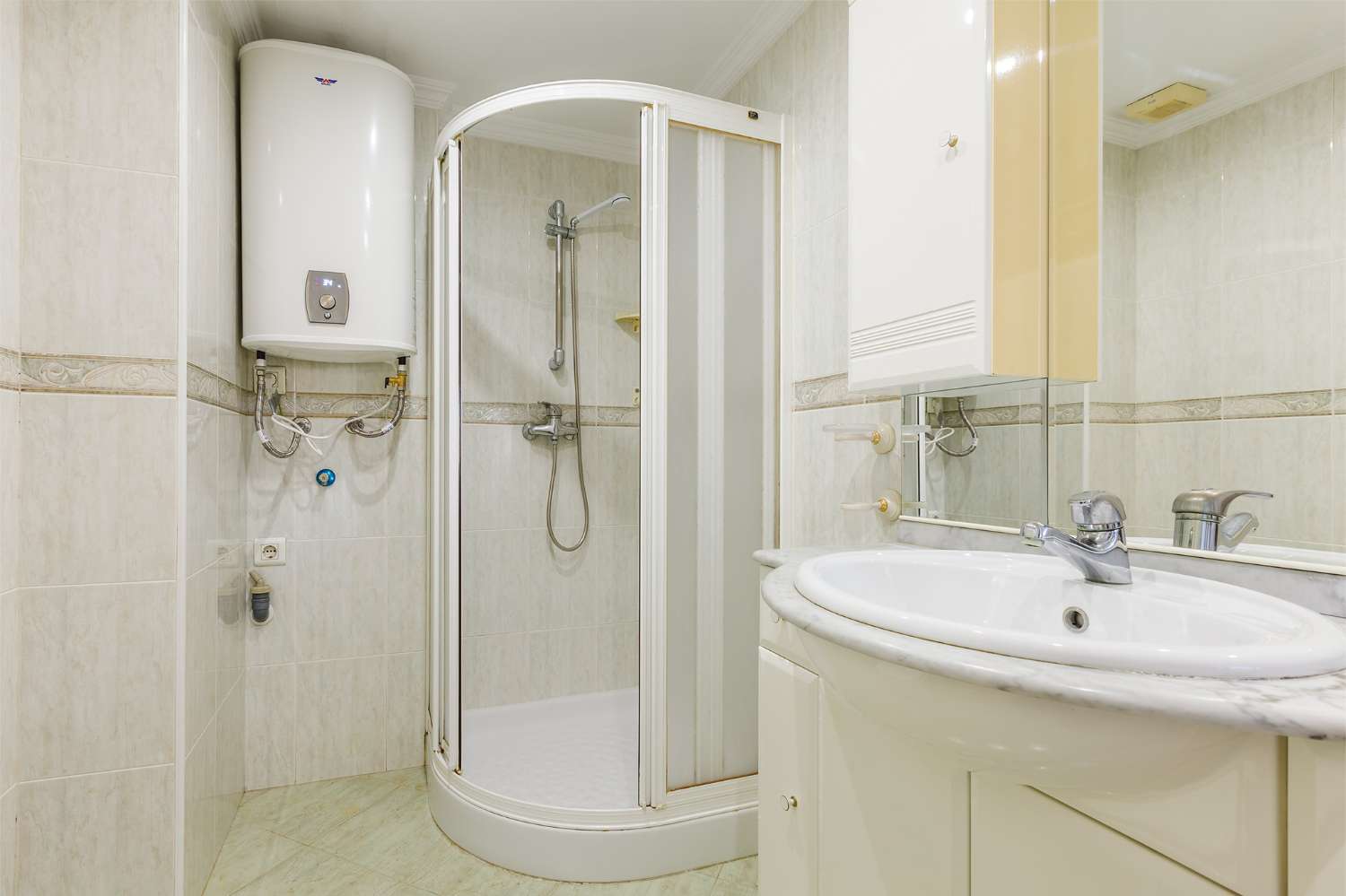 Apartmán v pronájmu in Paseo Marítimo de Levante (Torre del Mar)