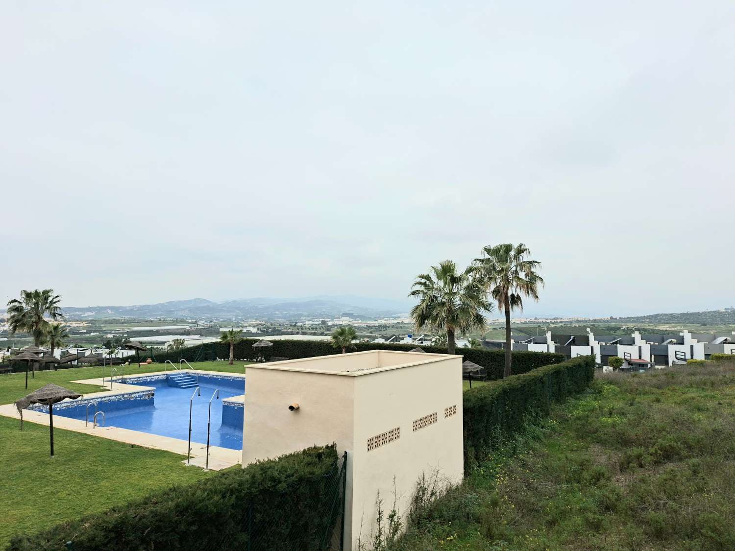 Piso de 3 dormitorios 2 cuartos de banos en Baviera Golf