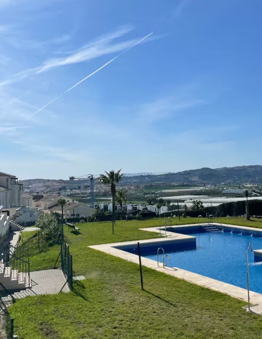 Piso de 3 dormitorios 2 cuartos de banos en Baviera Golf