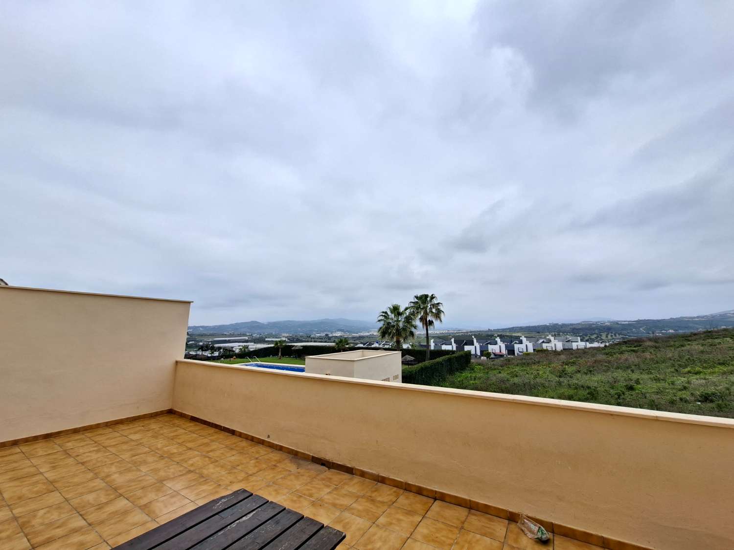 Piso de 3 dormitorios 2 cuartos de banos en Baviera Golf