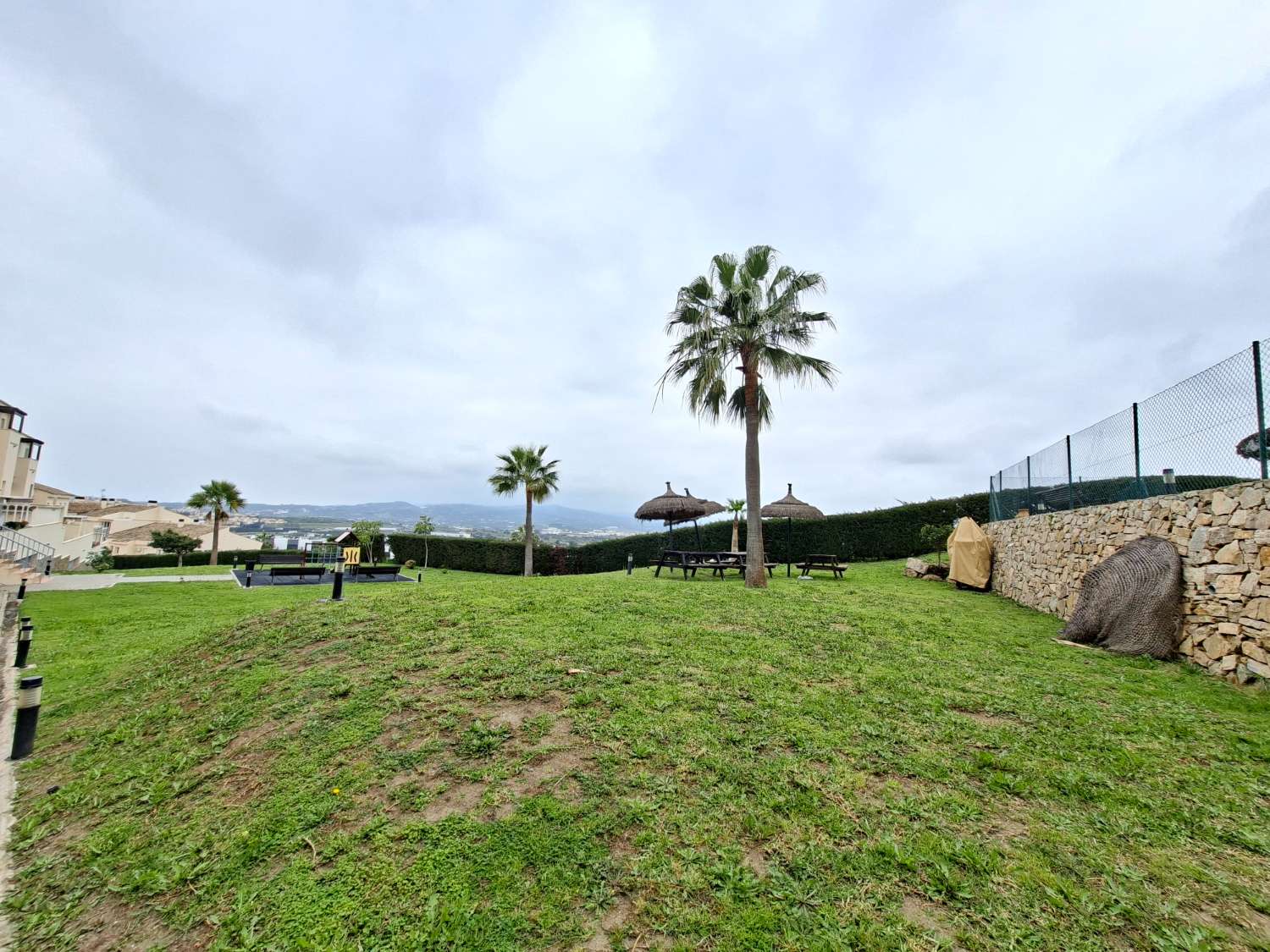 Piso de 3 dormitorios 2 cuartos de banos en Baviera Golf