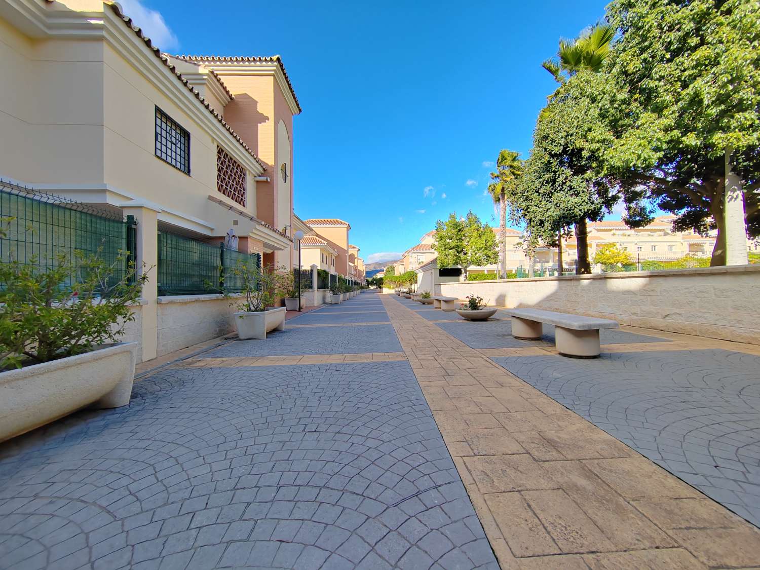 Apartamento de 3 dormitorios en Baviera Golf con piscina y parking