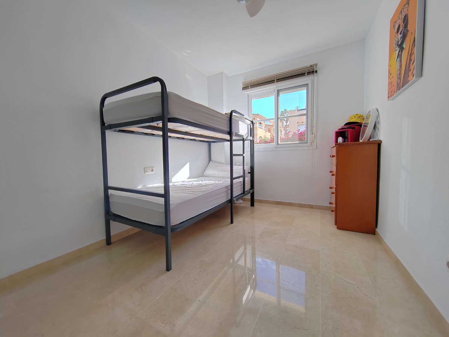 Apartamento de 3 dormitorios en Baviera Golf con piscina y parking