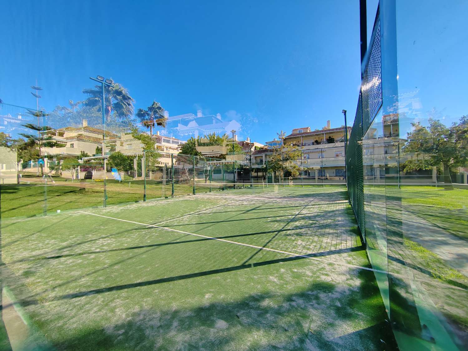 Apartamento de 3 dormitorios en Baviera Golf con piscina y parking