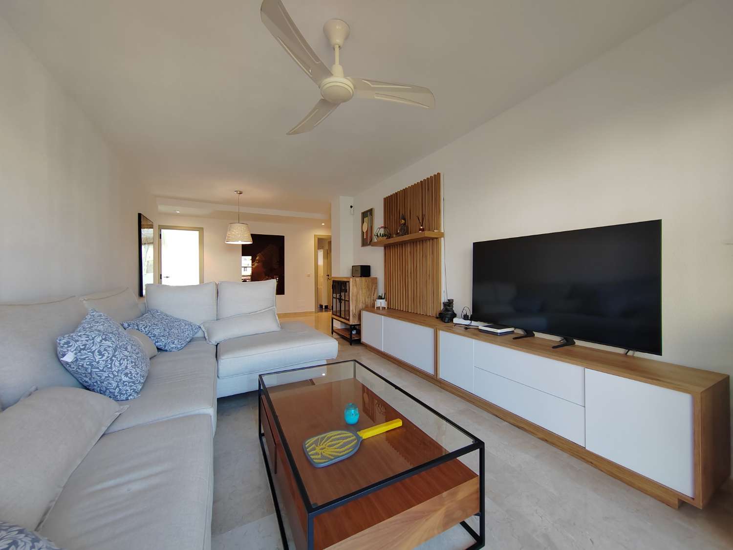 Apartamento de 3 dormitorios en Baviera Golf con piscina y parking