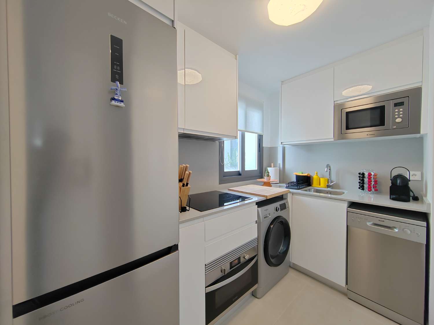 Penthouse in erster Strandlinie in Valle Niza mit Meerblick und Solarium