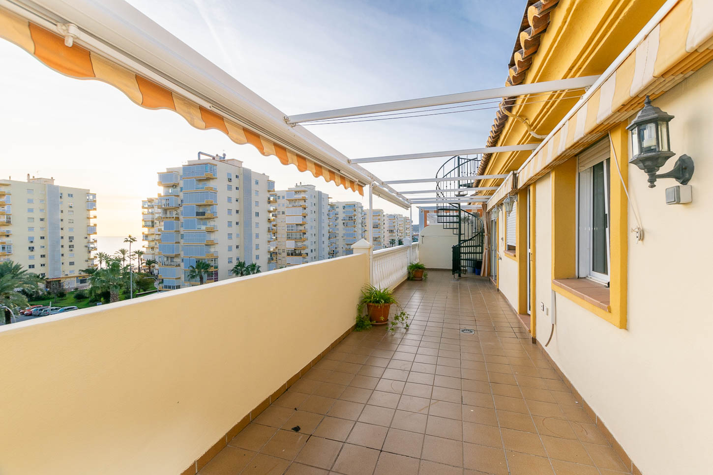 Penthouse te koop in Algarrobo Costa