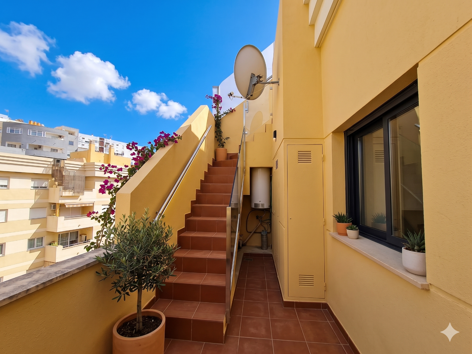 كنة للبيع في Torrox Pueblo