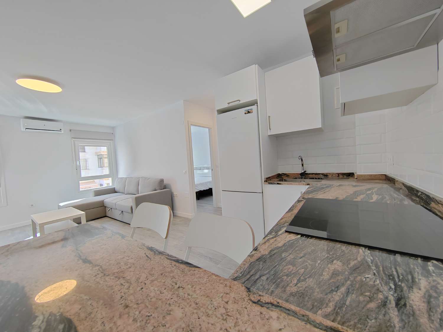 Apartamento en alquiler en Paseo Marítimo de Levante (Torre del Mar)