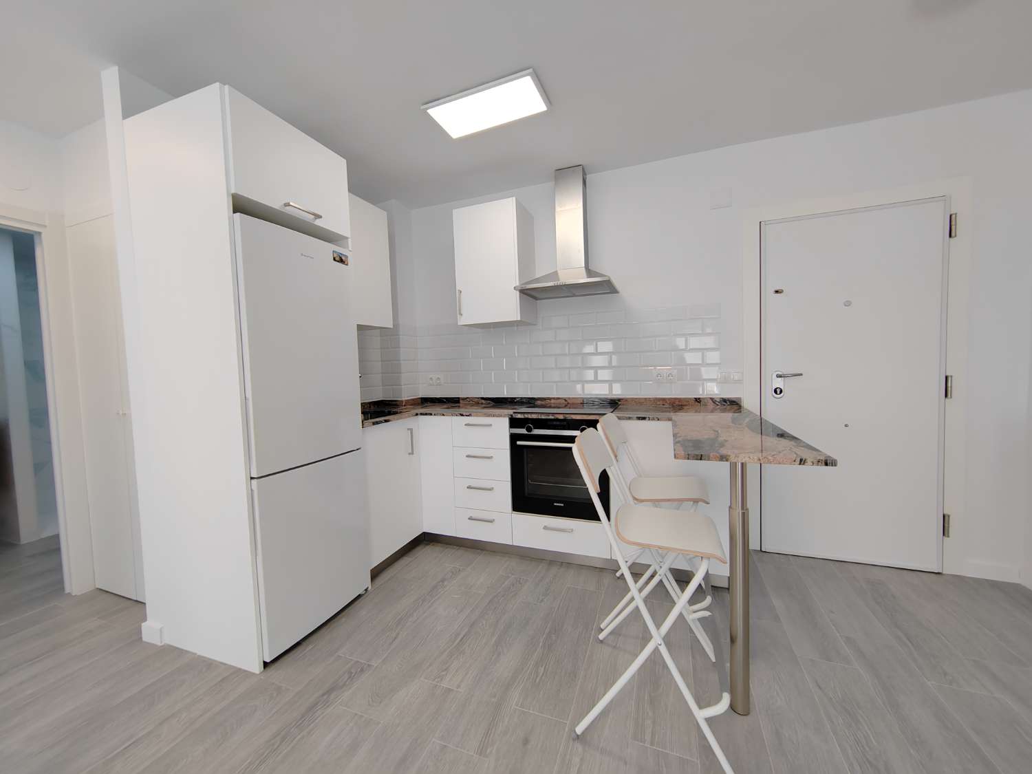Apartamento en alquiler en Paseo Marítimo de Levante (Torre del Mar)