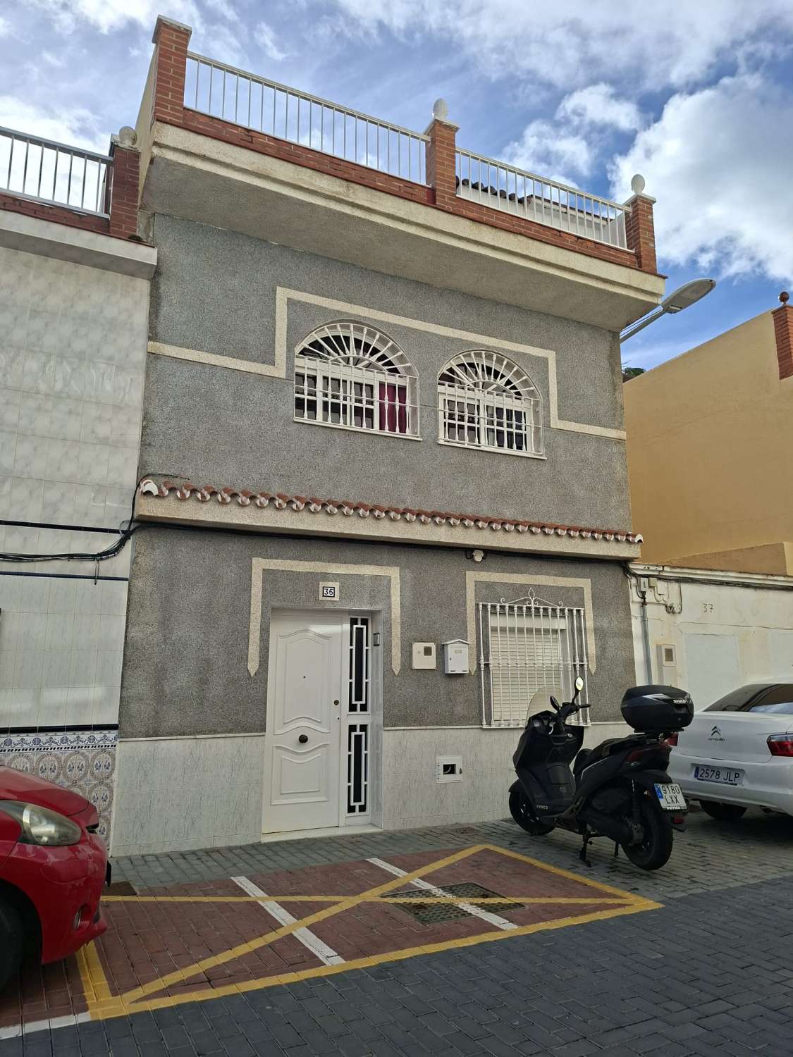 منزل للبيع في Torre del Mar