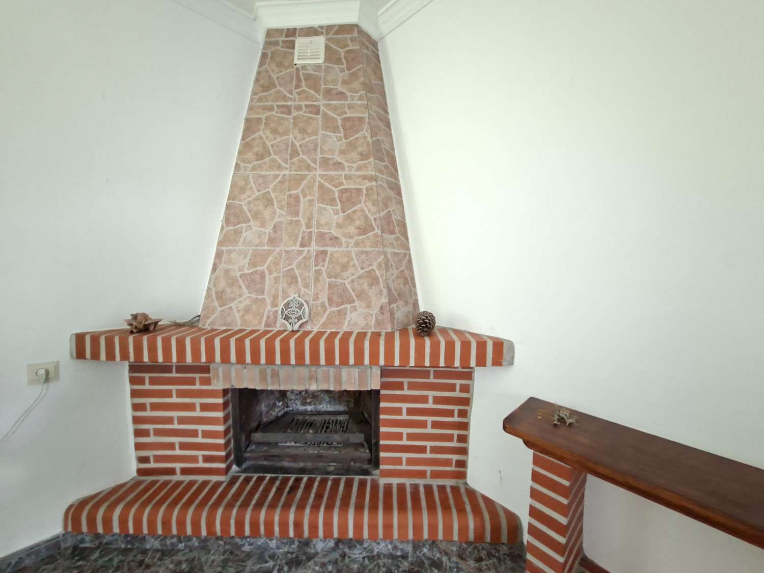 Casa 2 dormitorios con piscina  en  Viñuela