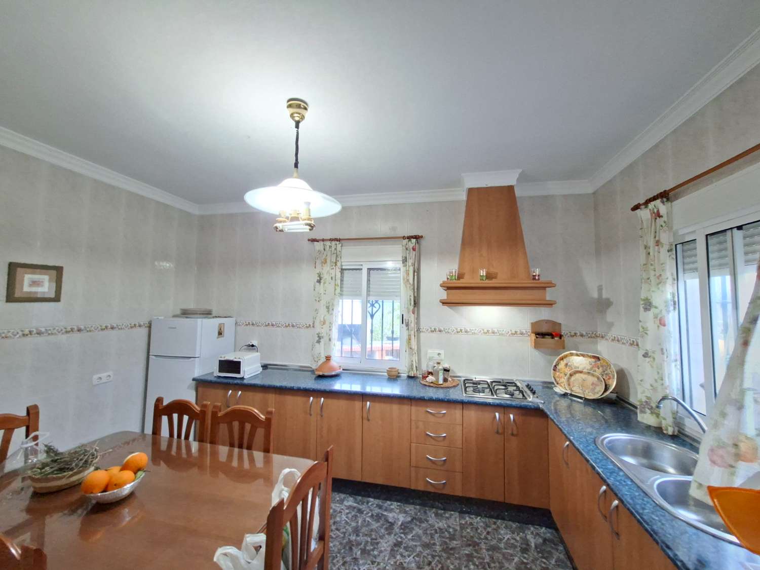 Casa 2 dormitorios con piscina  en  Viñuela