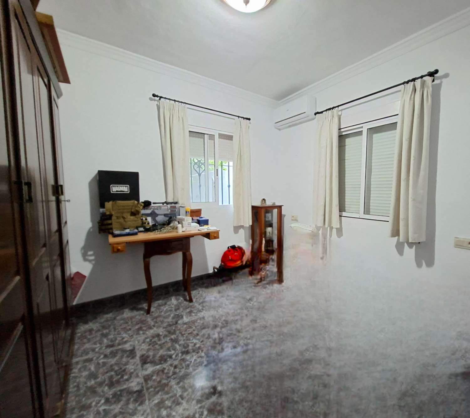 Casa 2 dormitorios con piscina  en  Viñuela