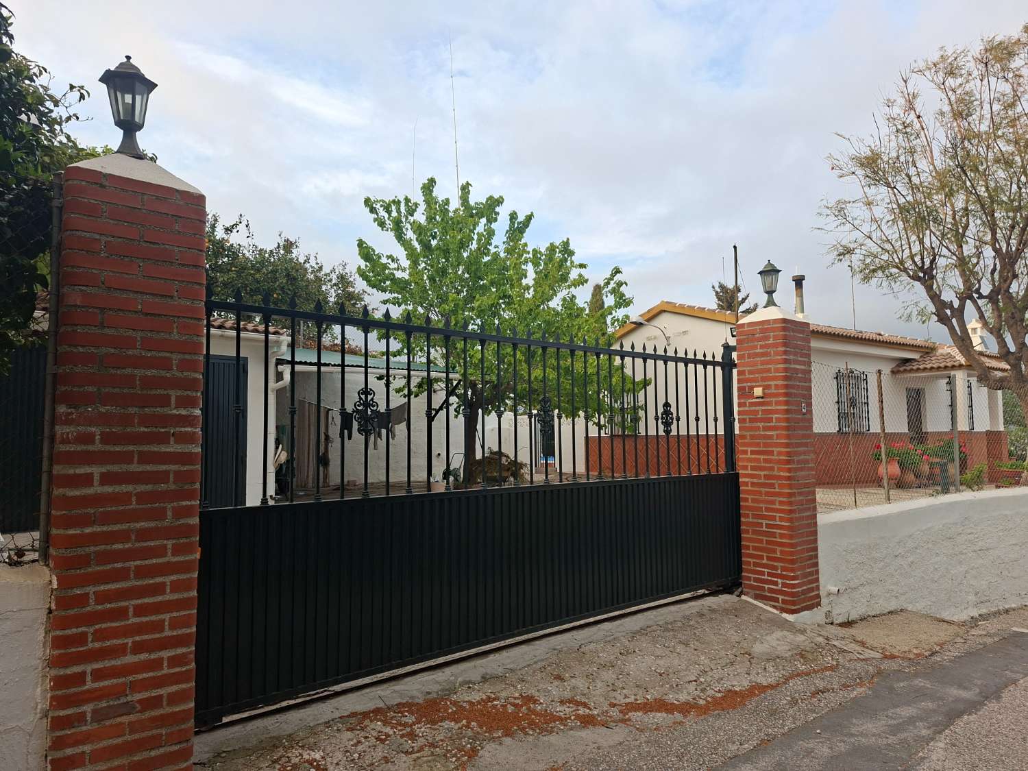 Casa 2 dormitorios con piscina  en  Viñuela