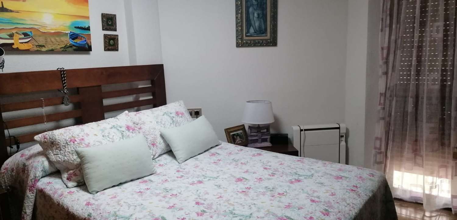Flat te koop in Paseo Marítimo de Levante (Torre del Mar)